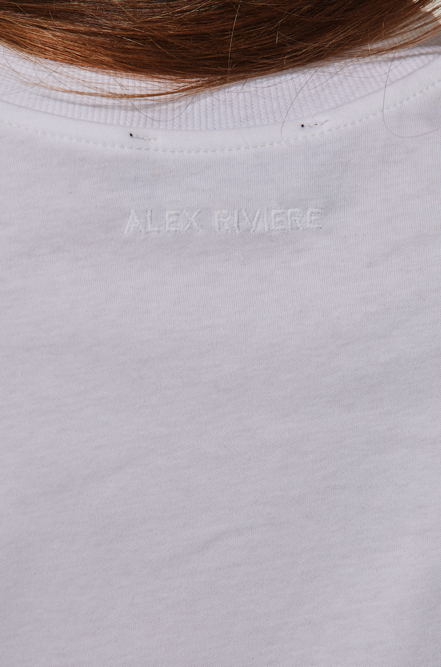Rivi  tee White