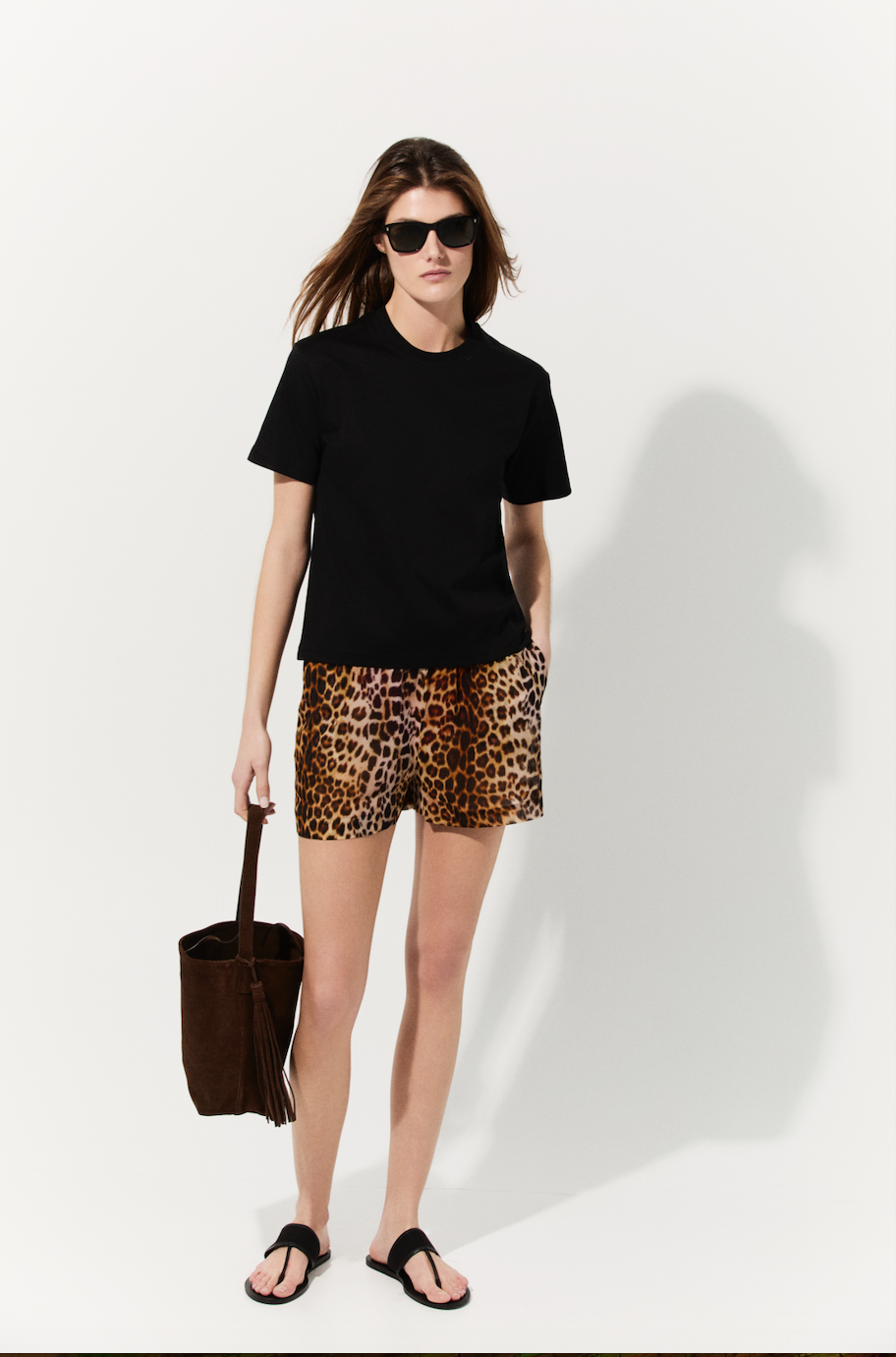 Rivi tee Black