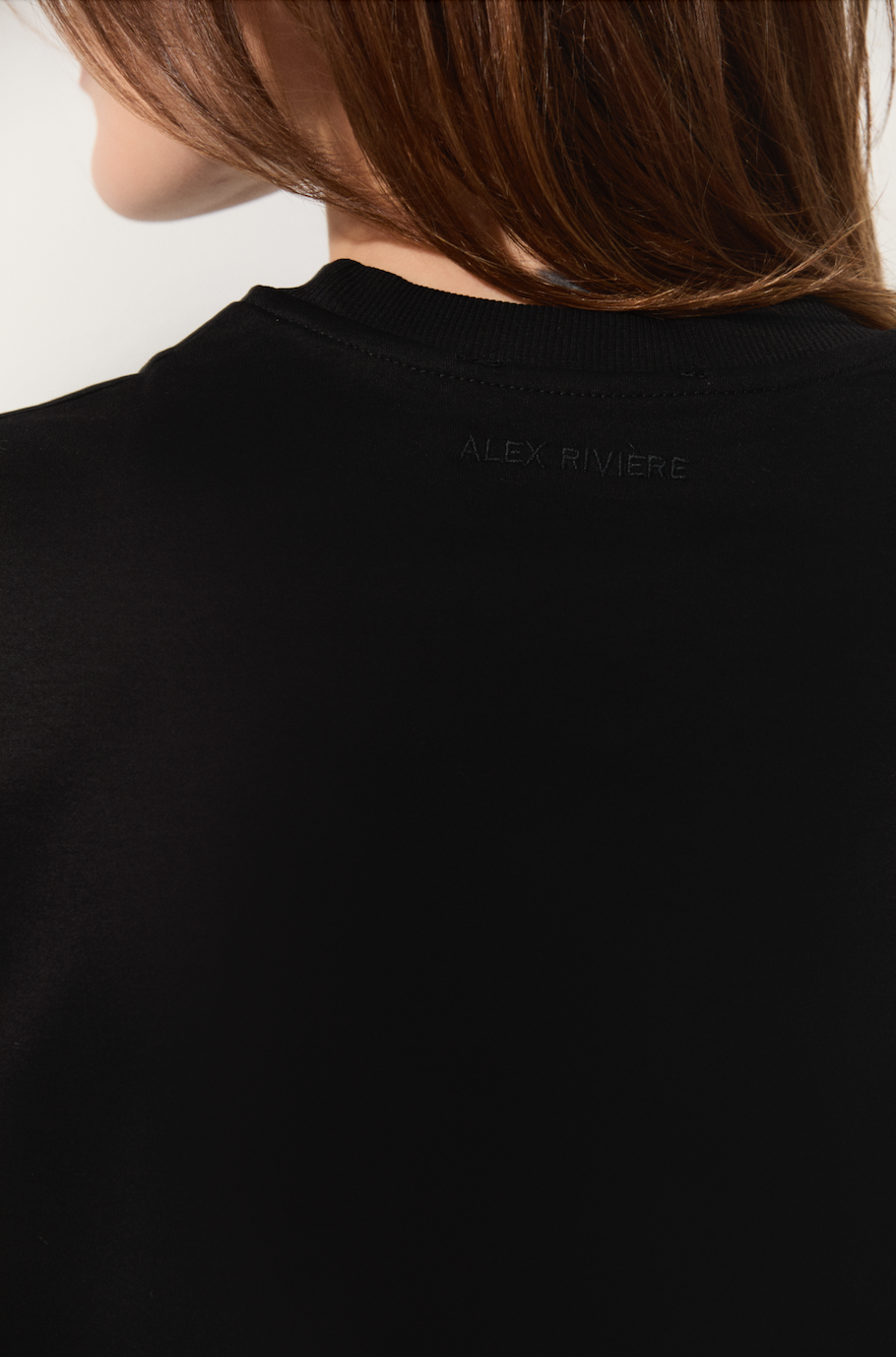 Rivi tee Black